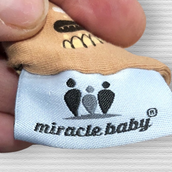 Miracle Baby | Neutral | Rainbow | Tie Knot | Gown - Picture 3 of 5